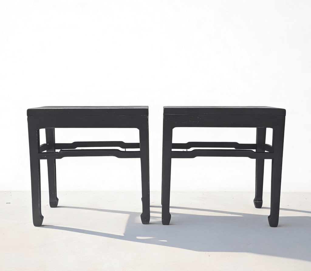 Pair of 19th Century Black Lacquered Side Tables - Dyag East