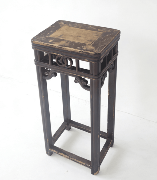 19th Century Chinese Elm Pedestal Table - Dyag East