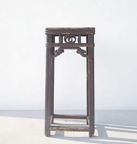 19th Century Chinese Elm Pedestal Table - Dyag East