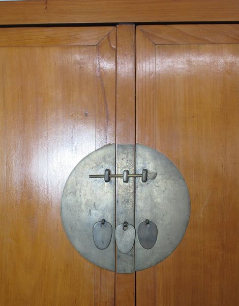 Classical Late 19th Century Antique Chinese Armoire