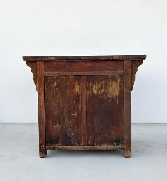 17th Century Elm Cabinet