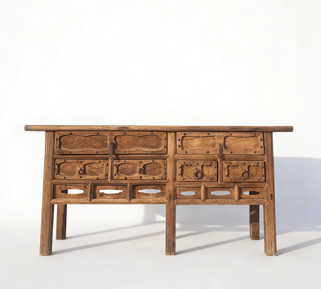 Carved Early 19th Century Elm Console - Dyag East