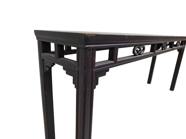Early 19th Century Chinese Elm Console Table with Openwork Apron - Dyag East