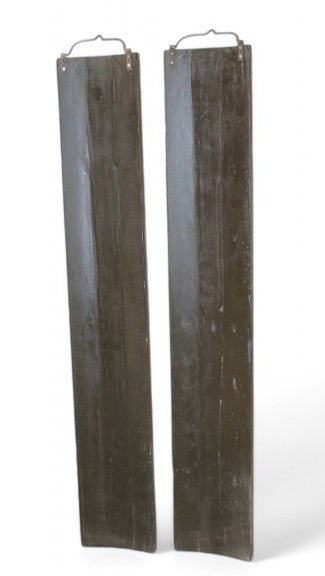 Pair Black Door Plaque - Dyag East