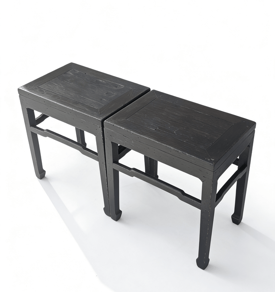 Pair of 19th Century Black Lacquered Side Tables - Dyag East
