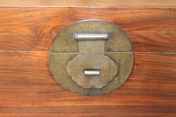 Vintage Wood Trunk - Dyag East