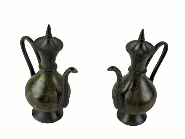 Pair of Decorative Chinese Flagon - Dyag East