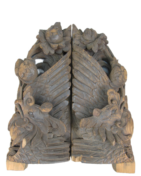 Pair Carvings