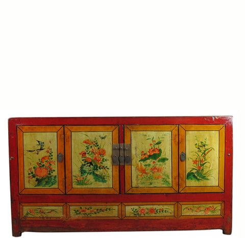 Z-Hand Painted Coffer with Lovely Hand Painted Doors