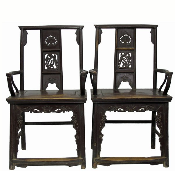 A Pair of Antique Chinese Armchair with Carved Back and Rim - Dyag East
