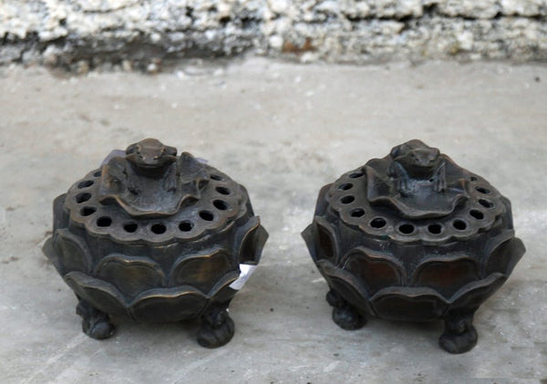 Pair of Incense Burner with Carved Frog Lid - Dyag East