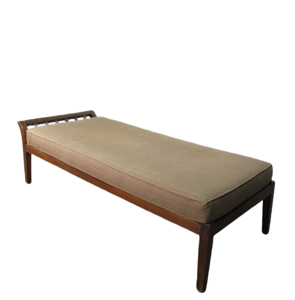 Upholstered Dutch Colonia Daybed - Dyag East